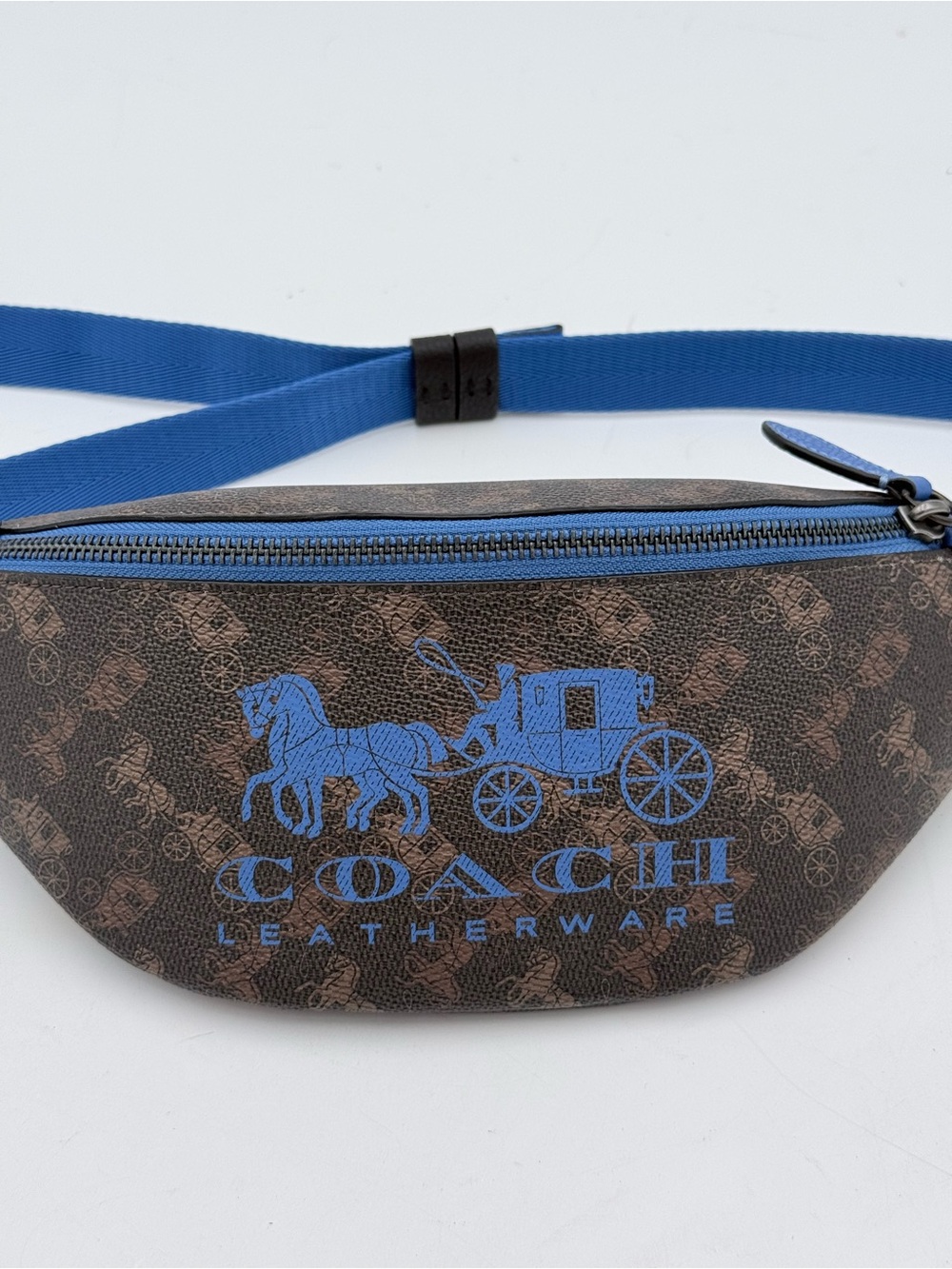 NWT Coach Charter Belt Bag 7 With Horse And Carriage Print C8421 SOLD OUT!